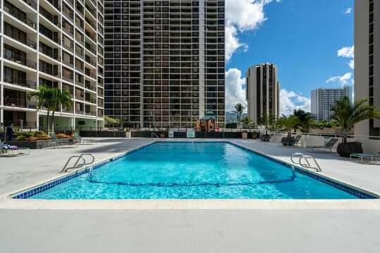 36th-floor Oceanview Suite--full Kitchen, Stylish Comfort & Great Value * Honolulu