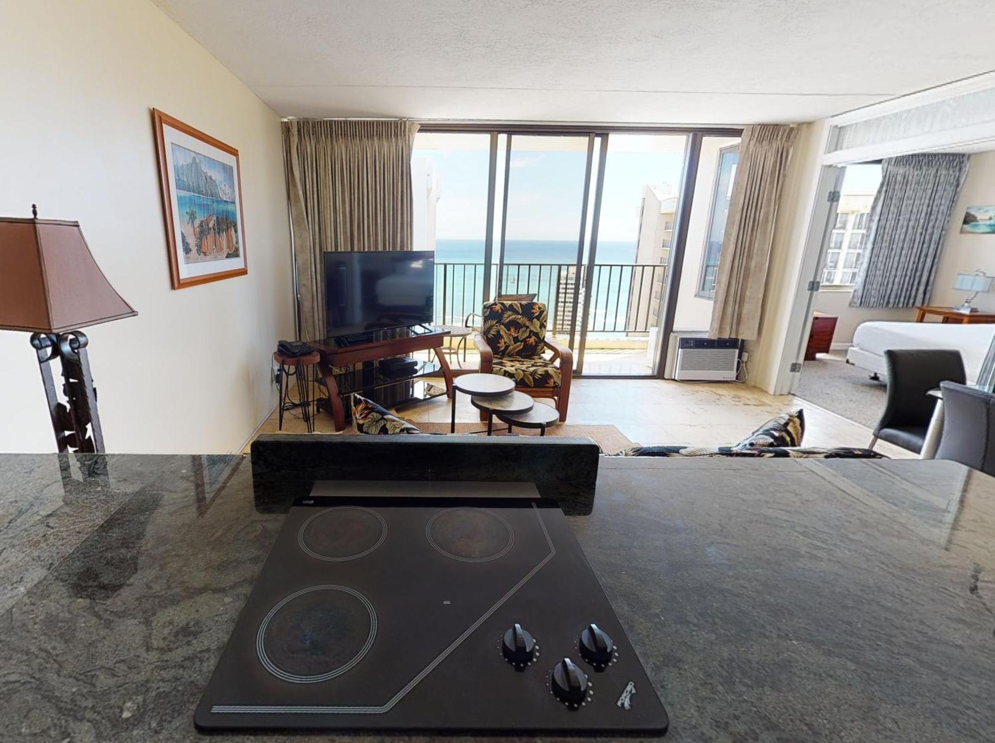 Apartment 36th-floor Oceanview Suite--full Kitchen, Stylish Comfort & Great Value