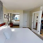 36Th-Floor Oceanview Suite--Full Kitchen, Stylish Comfort & Great Value