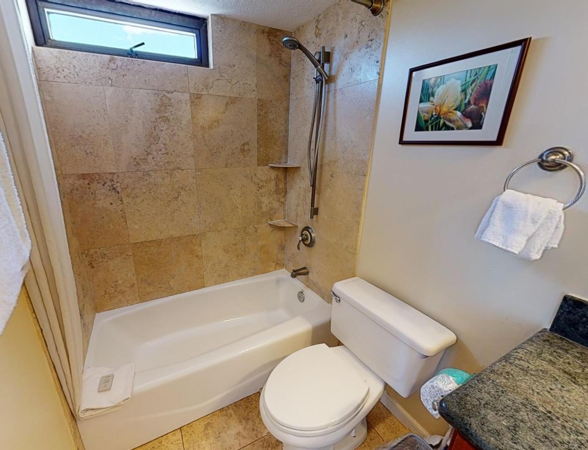 36th-floor Oceanview Suite--full Kitchen, Stylish Comfort & Great Value Honolulu